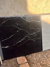 Cargar imagen en el visor de la galería, OFERTA PORCELANATO 60x60 BRILLO X6FJT610TD $10.990 m2
